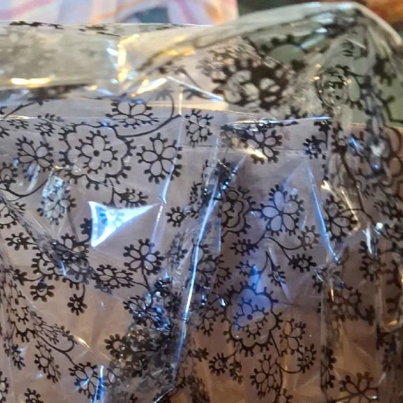 Pink Travel Makeup Brush with Brown Compact Case - Picture 4 of 8